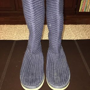 Ugg Cardy Navy Size 7